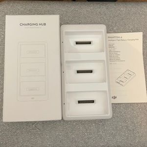 Phantom 4 charging hub